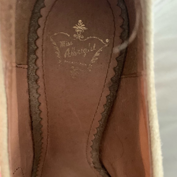 Heels - Picture 4 of 6